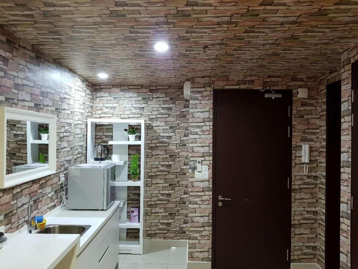 Peanut Butter Homestay - Trefoil Setia Alam Shah Alam Exterior photo